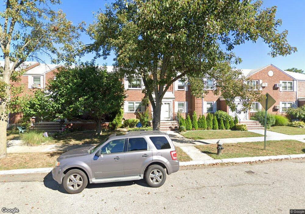 26407 Langston Ave unit E-2, Glen Oaks, NY 11004 - photo 1