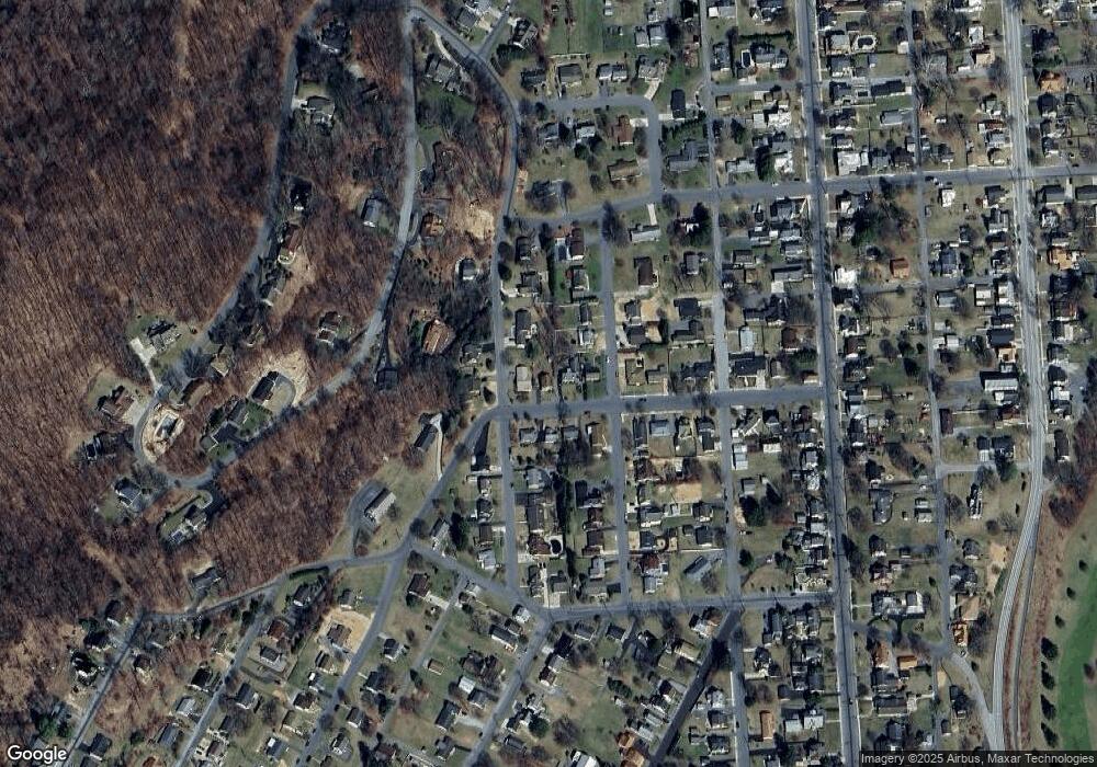 204 Barclay St, Bedford, PA 15522 - photo 1