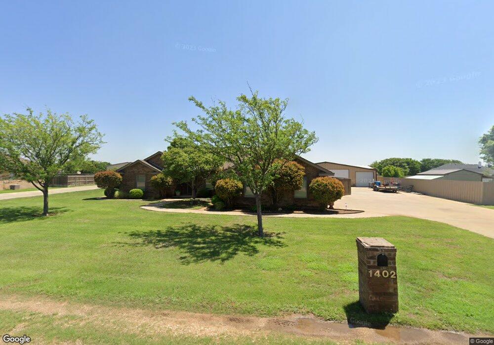 1402 Bravo St, Plainview, TX 79072 - photo 1