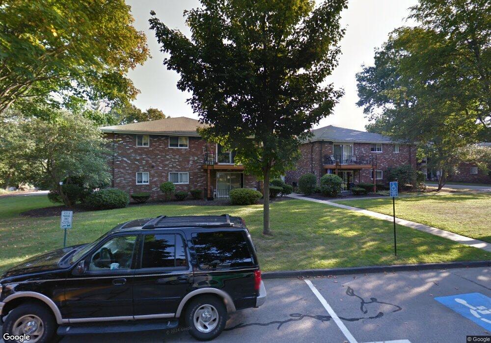 37 Fountain Ln unit 706, South Weymouth, MA 02190 - photo 1