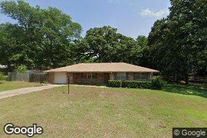 605 E 23rd St, Tishomingo, OK 73460