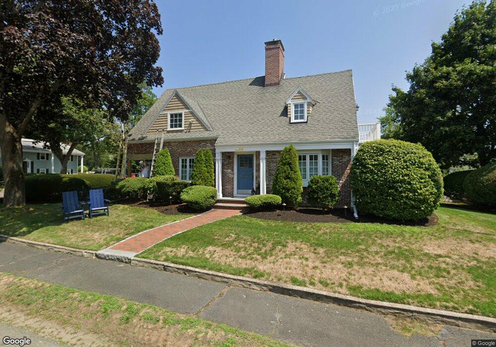 2 Mansion Rd, Marblehead, MA 01945 - photo 1