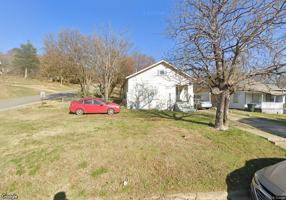 212 W Merrick St, Henryetta, OK 74437 - photo 1