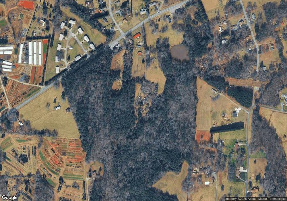 4256 Springs Rd, Conover, NC 28613 - photo 1