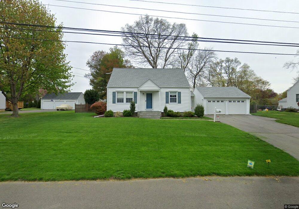 94 Flora Dr, Stratford, CT 06614 - photo 1