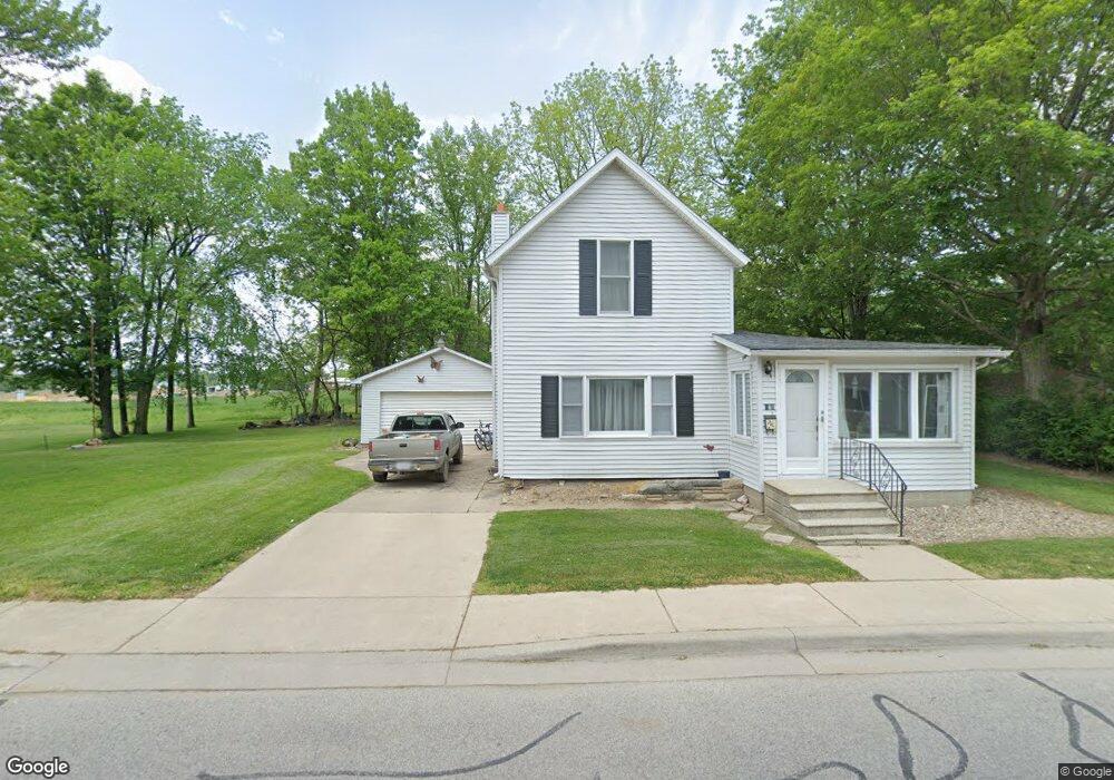 456 W Indiana Ave, Nappanee, IN 46550 - photo 1