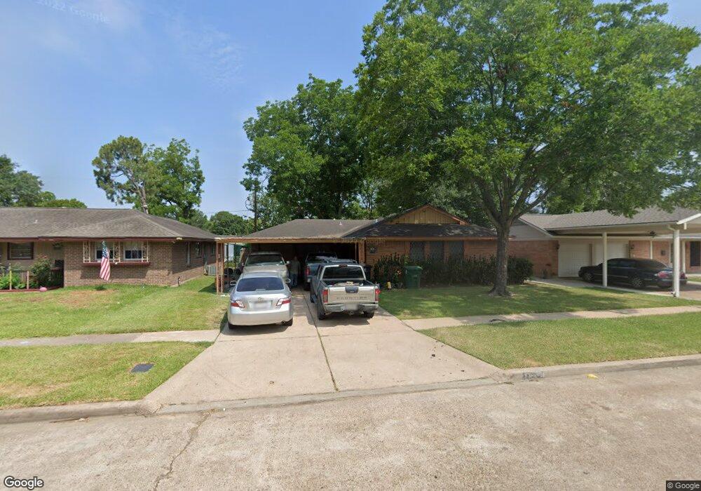 10319 Southport Dr, Houston, TX 77089 - photo 1