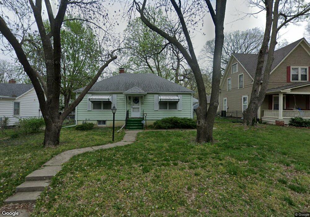 1206 SW Randolph Ave, Topeka, KS 66604 - photo 1