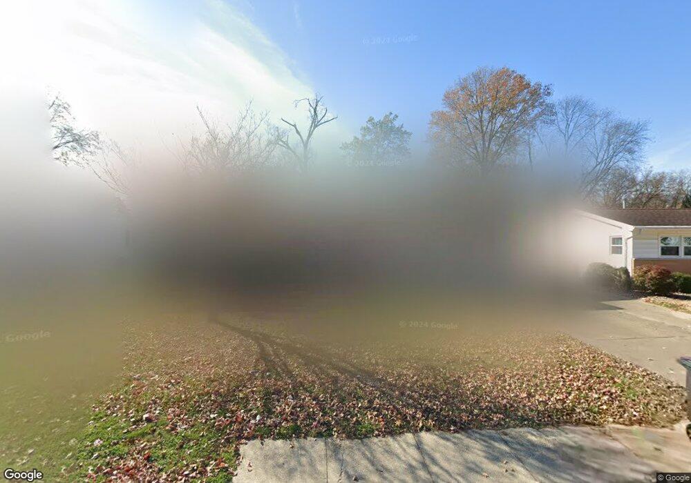 33 S Lakewood Dr, Effingham, IL 62401 - photo 1