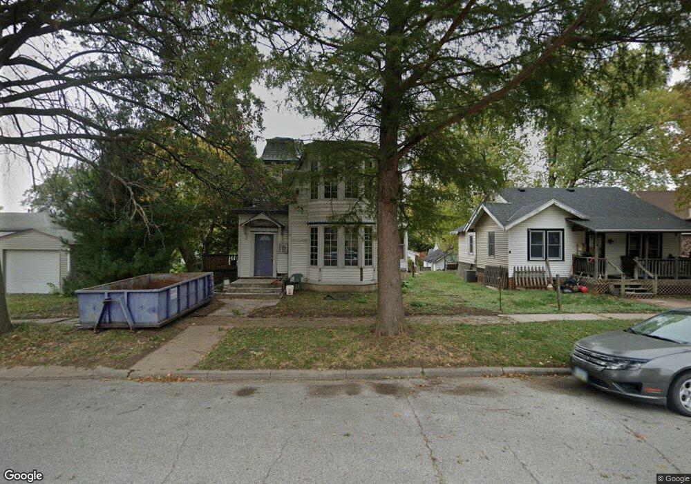 207 University Ave, Shenandoah, IA 51601 - photo 1