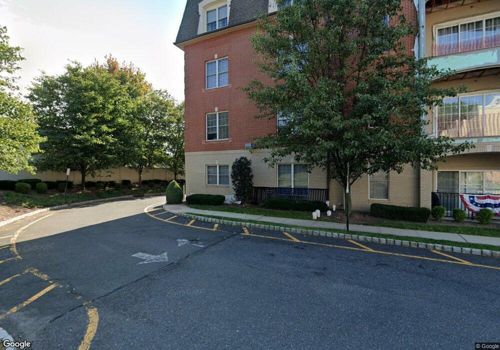 221 Regency Place unit 221, Woodbridge, NJ 07095 - photo 1