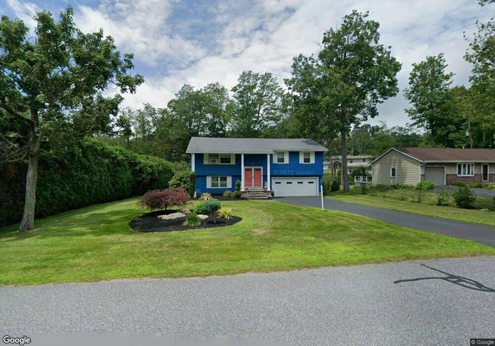 9 Hitching Post Rd, Mountain Top, PA 18707 - photo 1