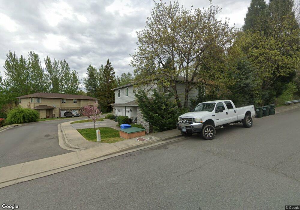 121 Kadee Ln, Grants Pass, OR 97527 - photo 1