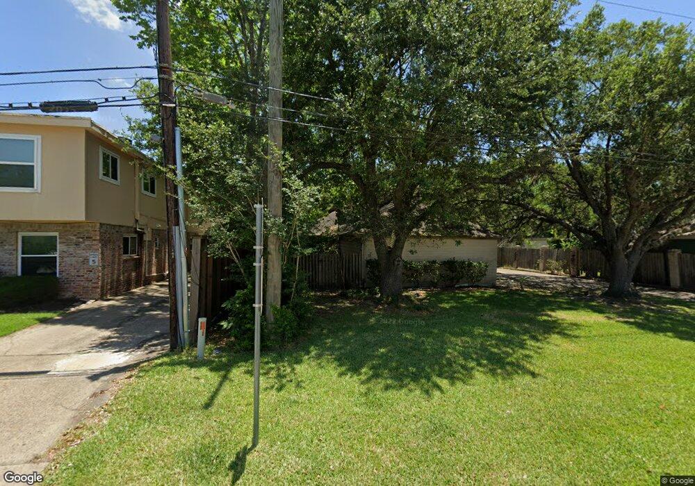 105 E Willowick Ave unit 15, Friendswood, TX 77546 - photo 1