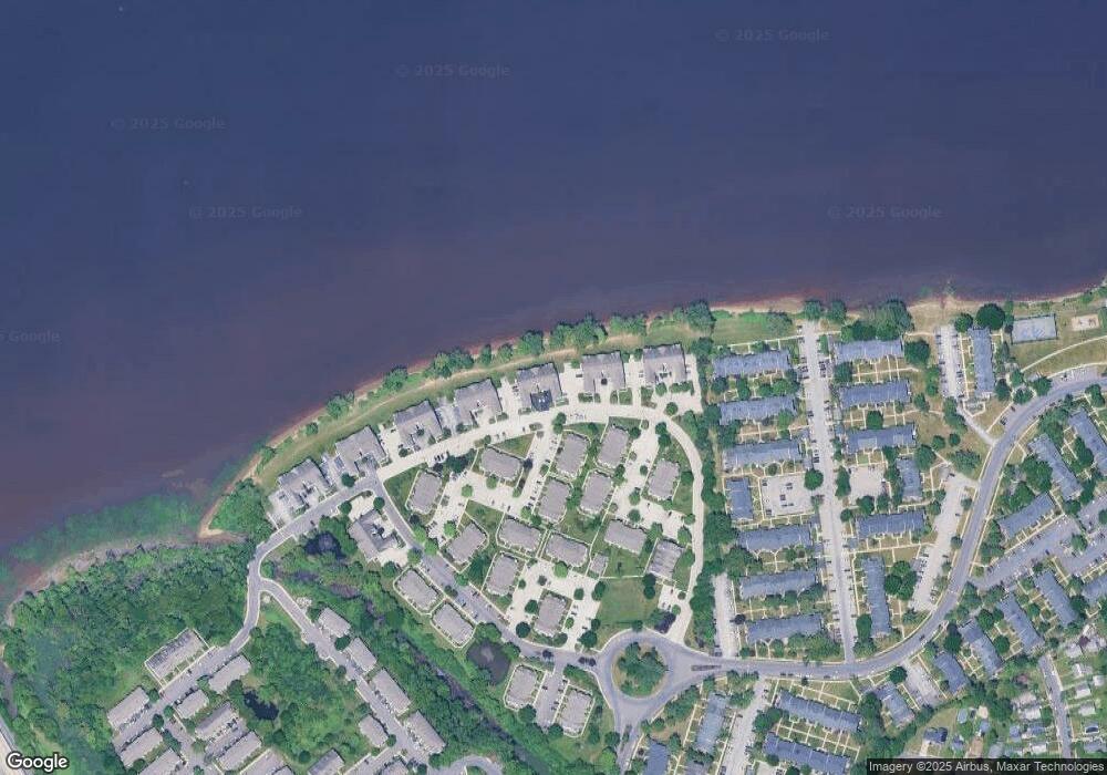 5602 Riverfront Dr unit 5602, Palmyra, NJ 08065 - photo 1