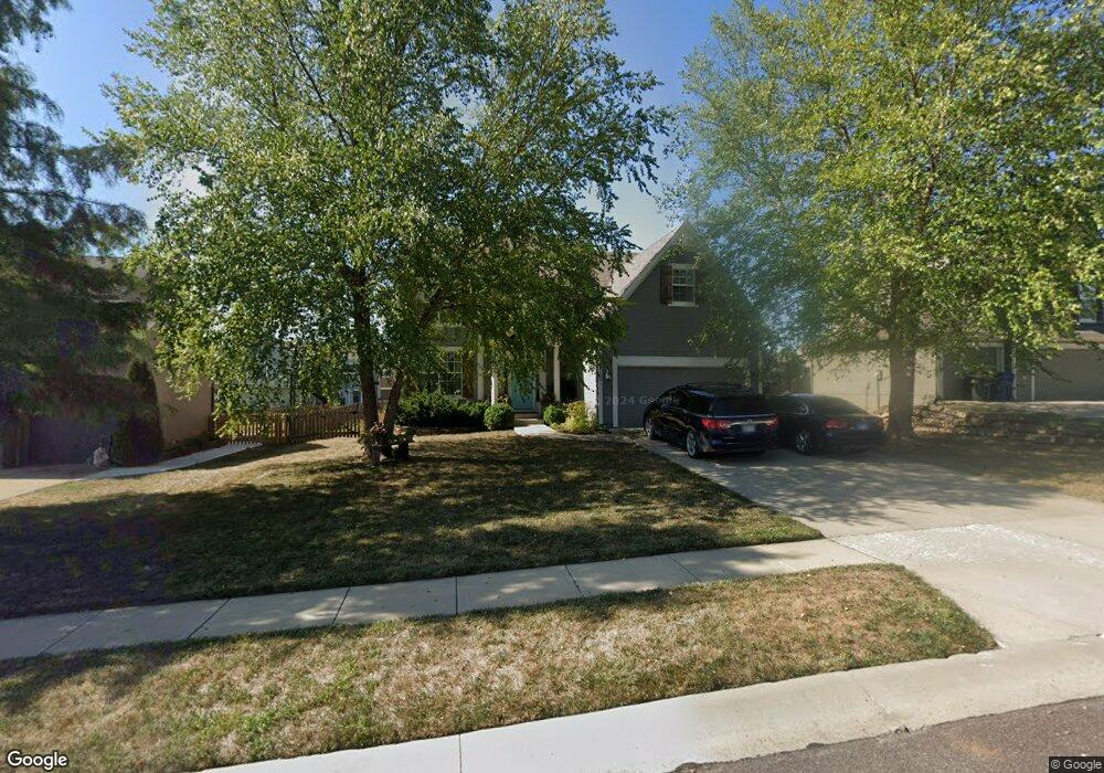 19299 W 209th St, Spring Hill, KS 66083 - photo 1