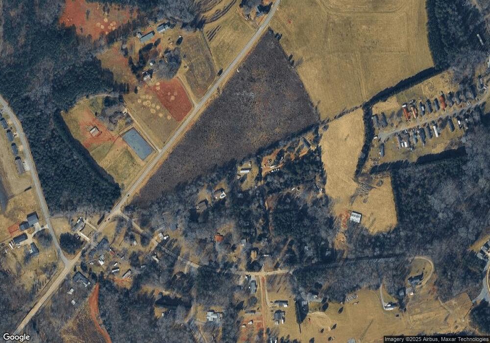 4268 Lara Ln, Conover, NC 28613 - photo 1