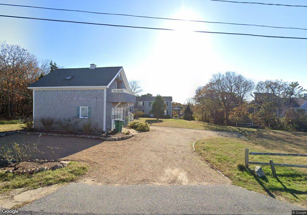252 E Chop Dr, Vineyard Haven, MA 02568 - photo 1