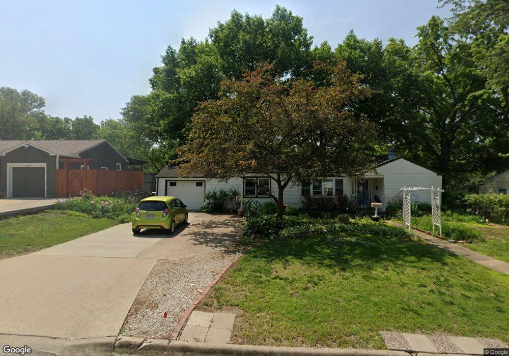 1665 SW 22nd St, Topeka, KS 66611 - photo 1