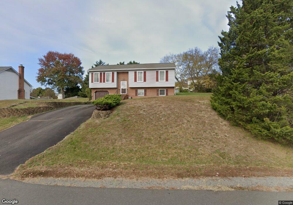 11806 Clarence Dr, Fredericksburg, VA 22407 - photo 1