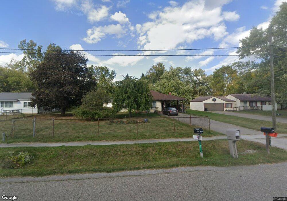 5312 Brobeck St, Flint, MI 48532 - photo 1