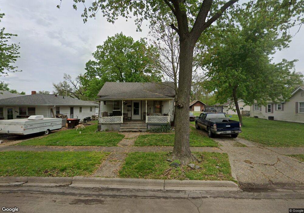 1008 Clinton St, Lincoln, IL 62656 - photo 1