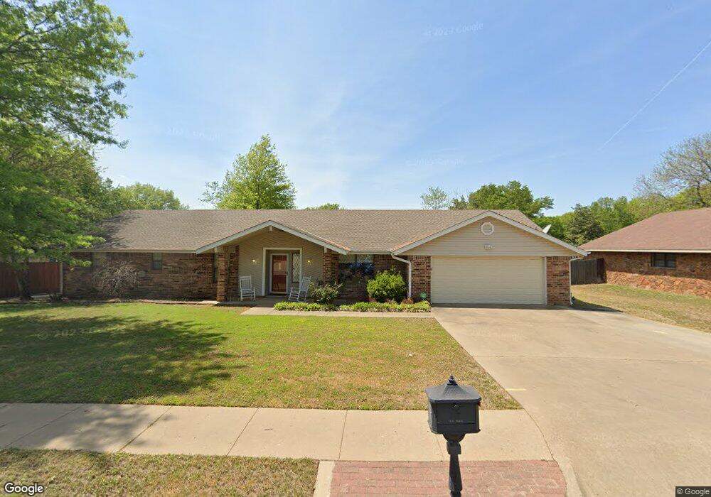 3213 Cambridge Ct, Bartlesville, OK 74006 - photo 1