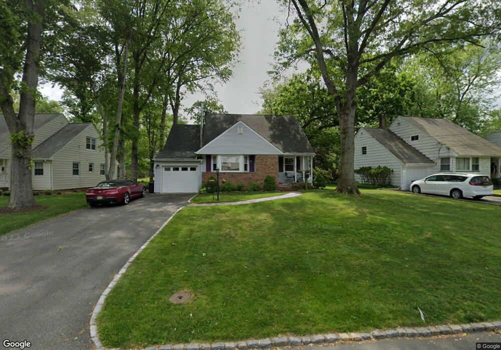 176 Runnymede Pkwy, New Providence, NJ 07974 - photo 1