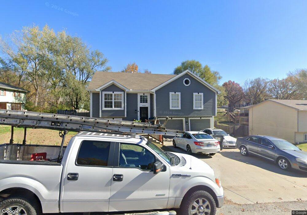 1006 N 2nd St, Lansing, KS 66043 - photo 1