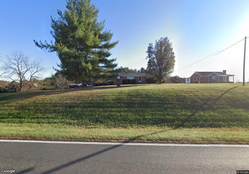 71 Hermitage Rd, Staunton, VA 24401 - photo 1