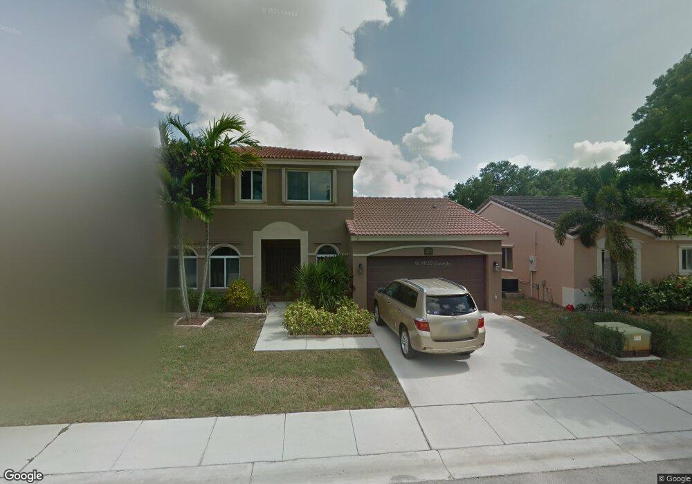 10720 SW 14th Ct, Davie, FL 33324 - photo 1