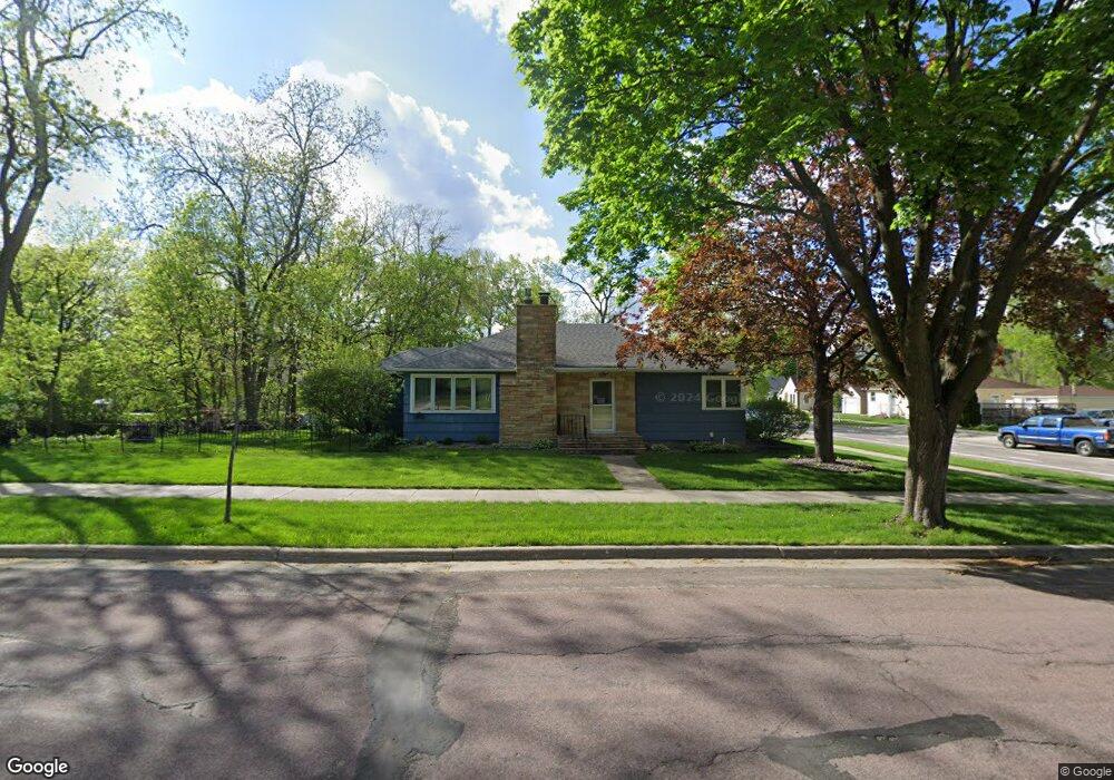 1628 N 4th St, Mankato, MN 56001 - photo 1