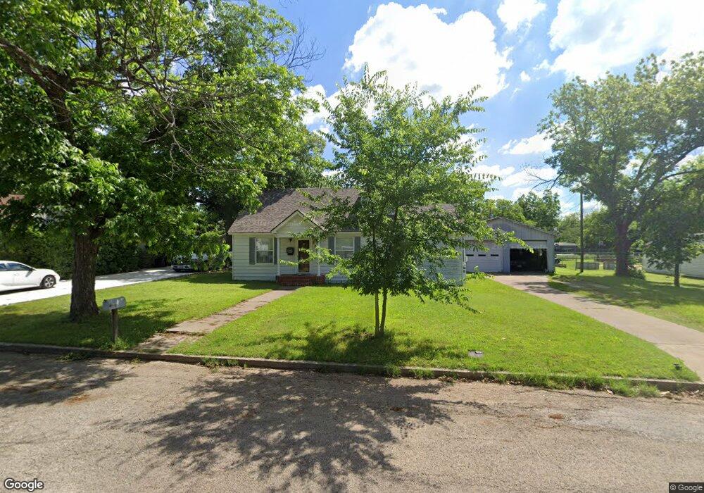 209 Sunset Dr, Cleburne, TX 76033 - photo 1