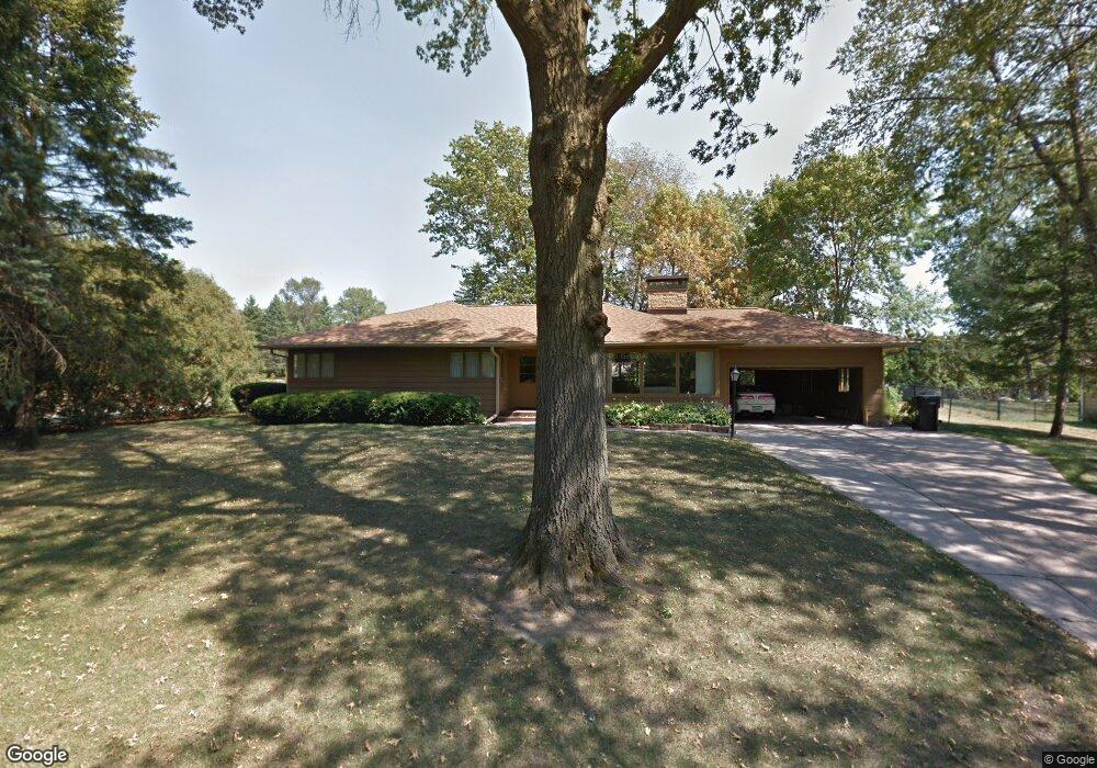 1606 Campus St, Cedar Falls, IA 50613 - photo 1