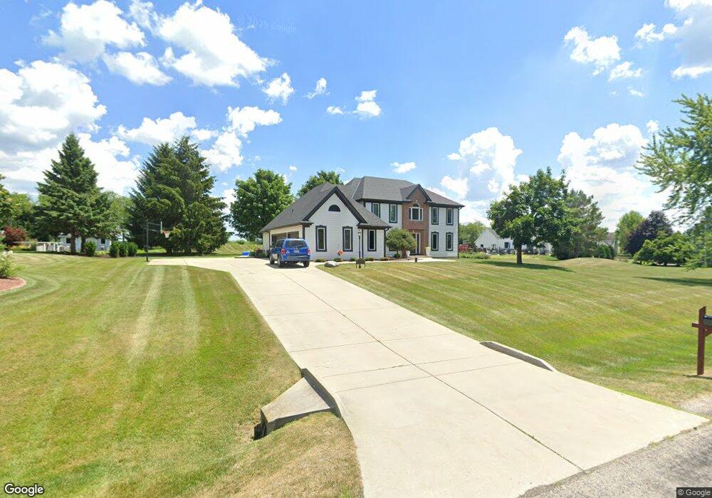 W278N5394 Hanover Hill Rd, Sussex, WI 53089 - photo 1