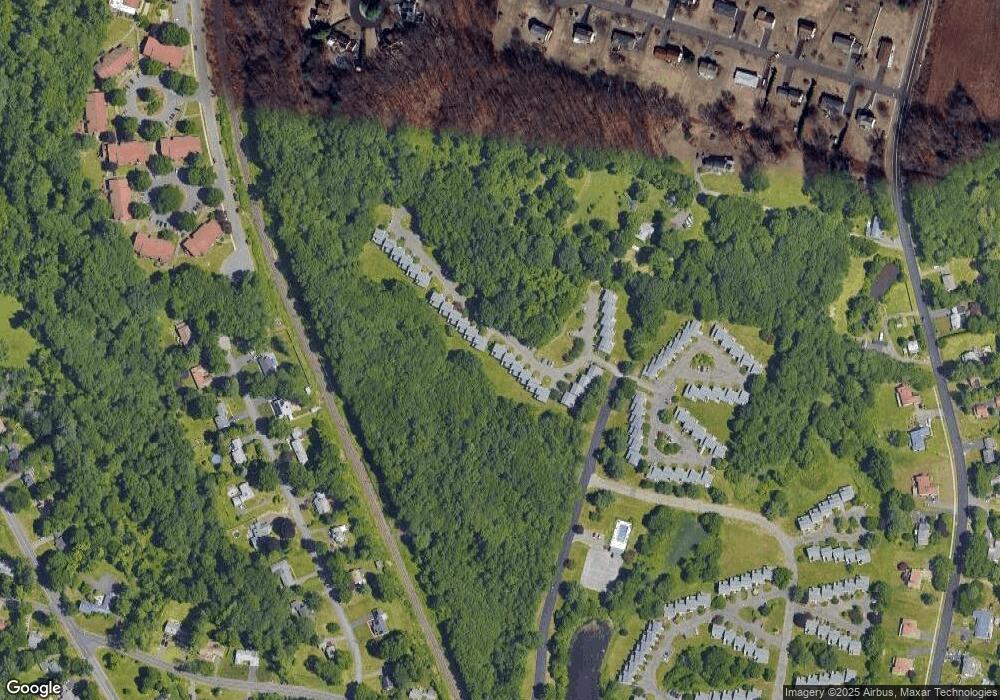 19 Tamarack Dr, Bloomfield, CT 06002 - photo 1