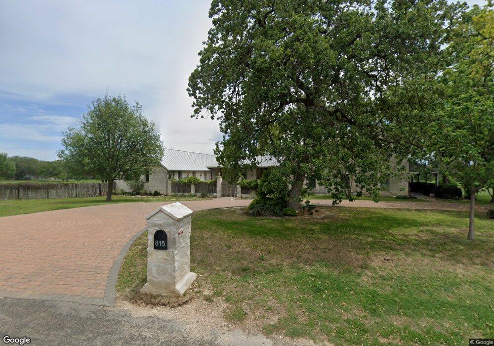 815 N Cherry St, Fredericksburg, TX 78624 - photo 1