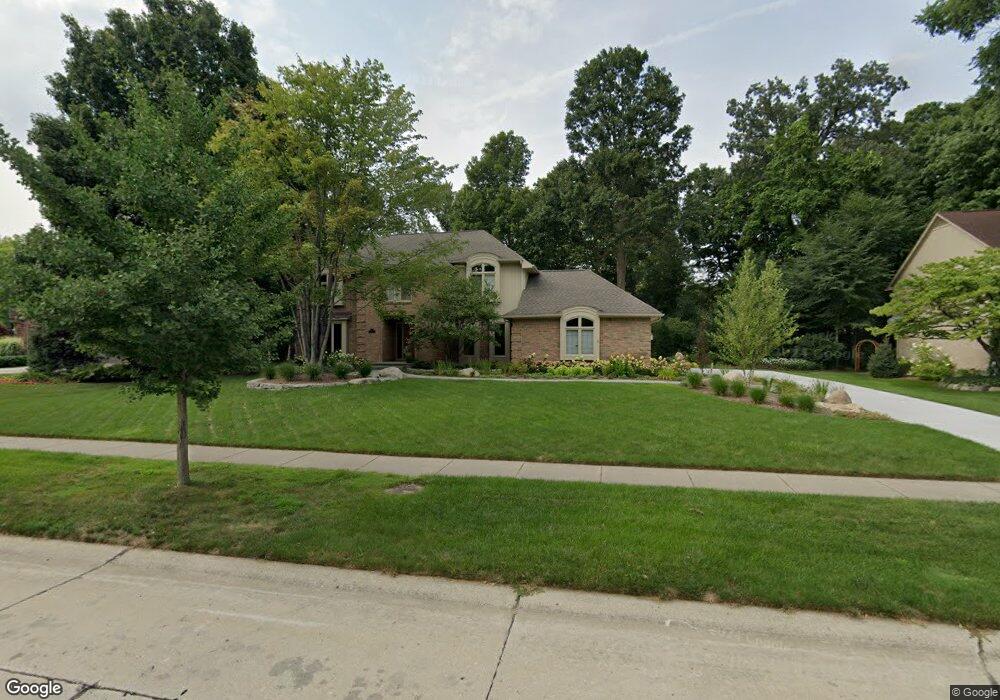 4773 Rivers Edge Dr, Troy, MI 48098 - photo 1
