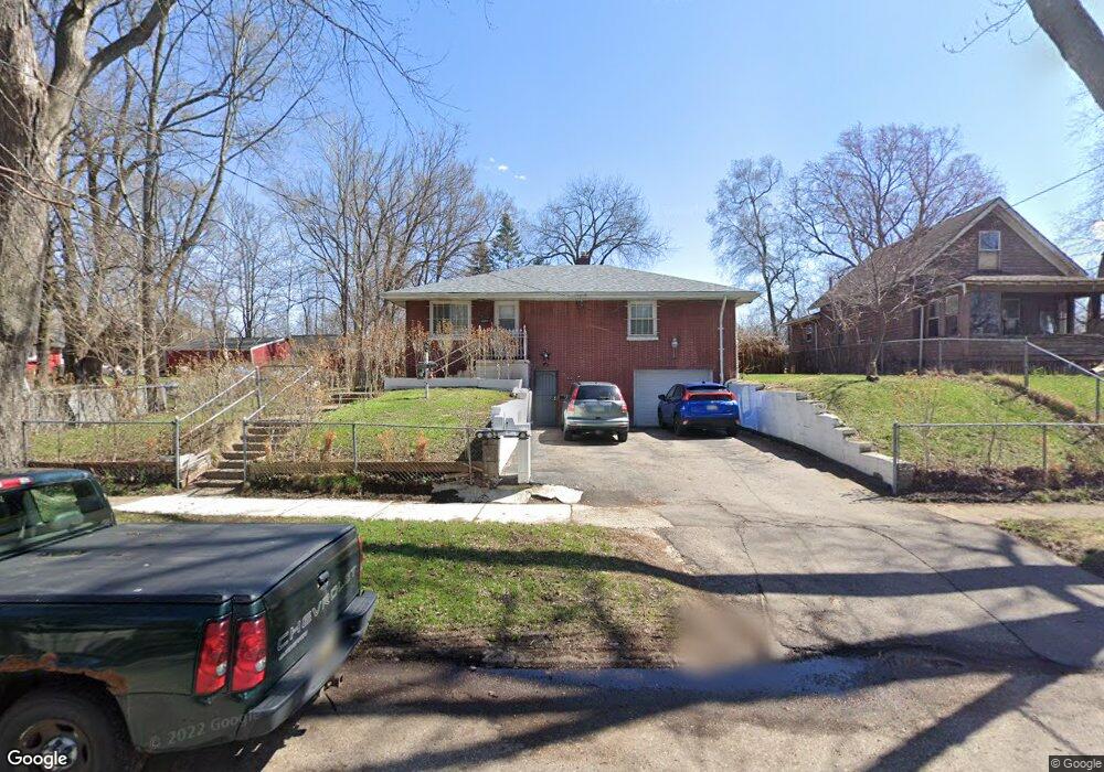 2424 Burns St, Flint, MI 48506 - photo 1