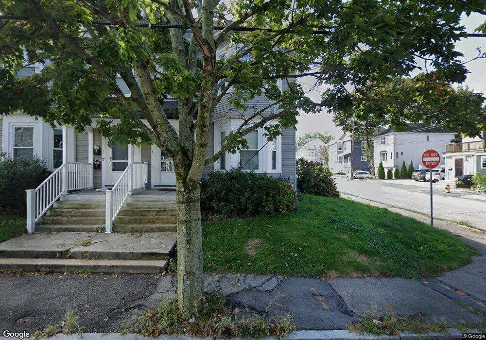 91 Taylor St unit 2, Waltham, MA 02453 - photo 1