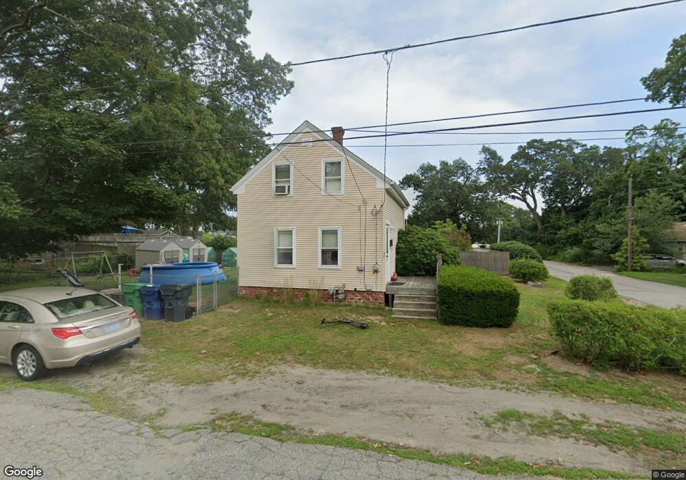 52 Phillips Ave, Warwick, RI 02888 - photo 1