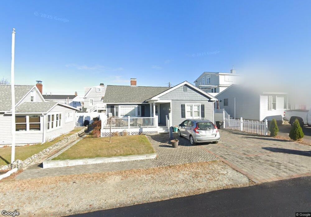 183 Tilton St, Seabrook, NH 03874 - photo 1