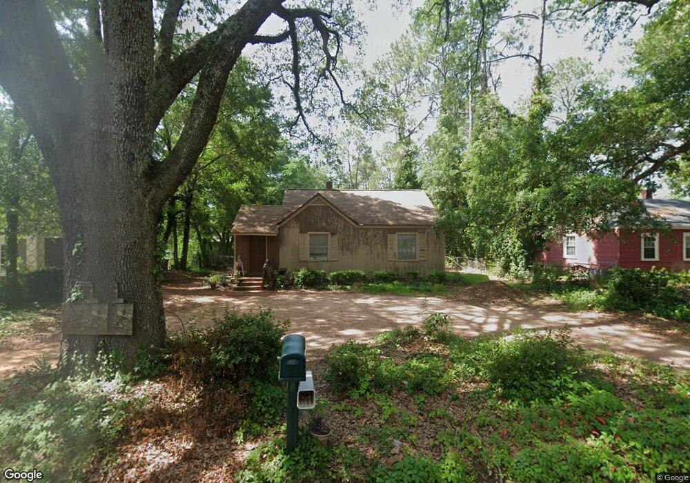1502 W Whitney Ave, Albany, GA 31707 - photo 1
