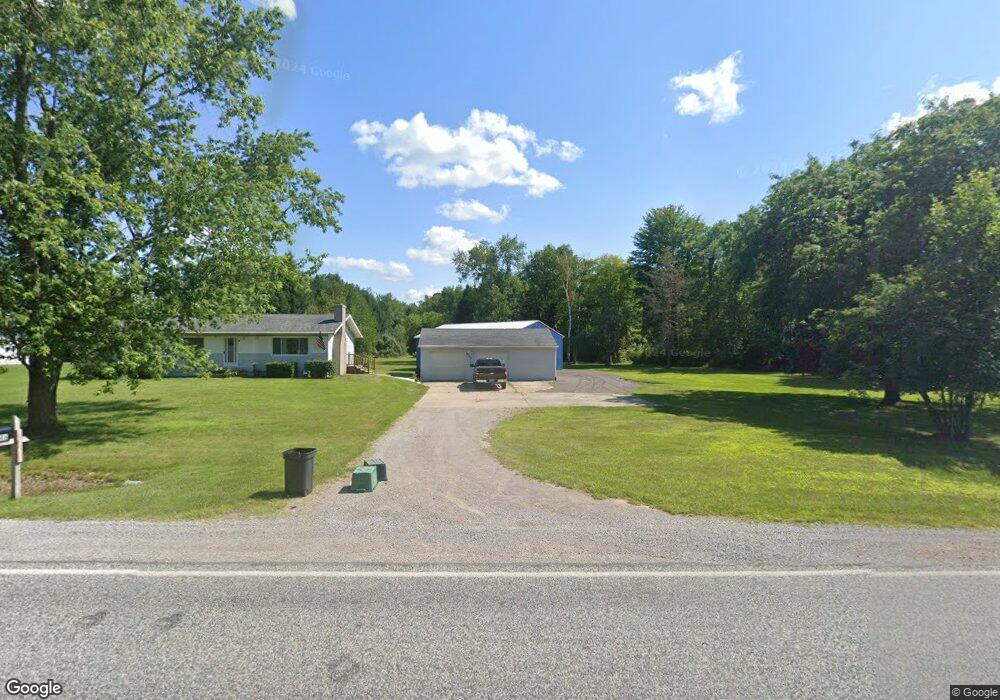 12746 Birch Run Rd, Birch Run, MI 48415 - photo 1