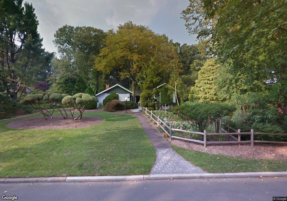 129 Schuyler Rd, Allendale, NJ 07401 - photo 1