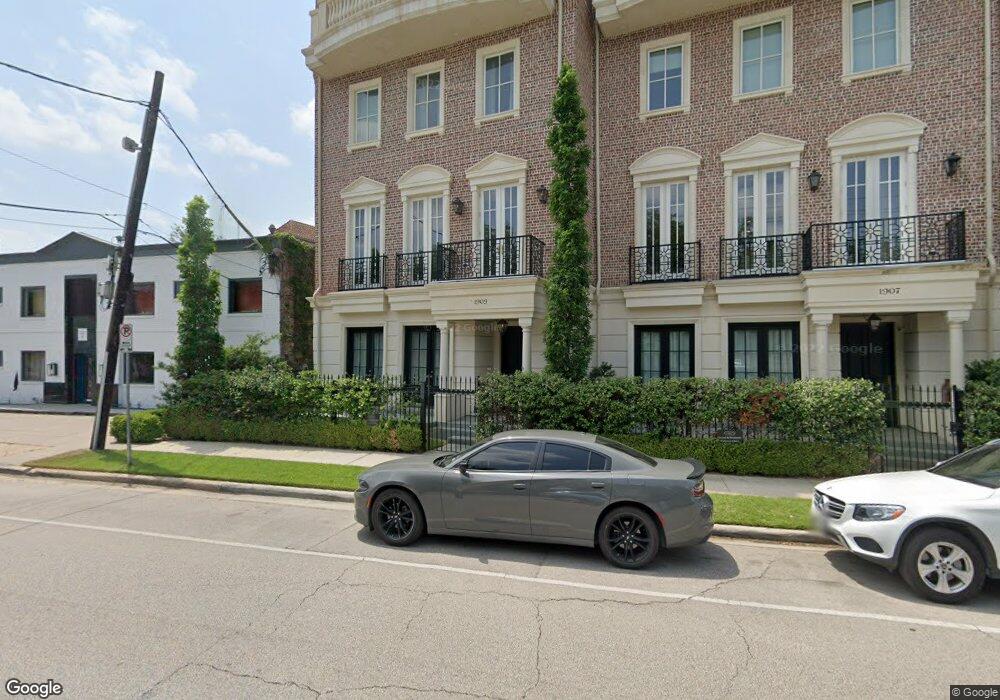 1909 Revere St unit 4, Houston, TX 77019 - photo 1