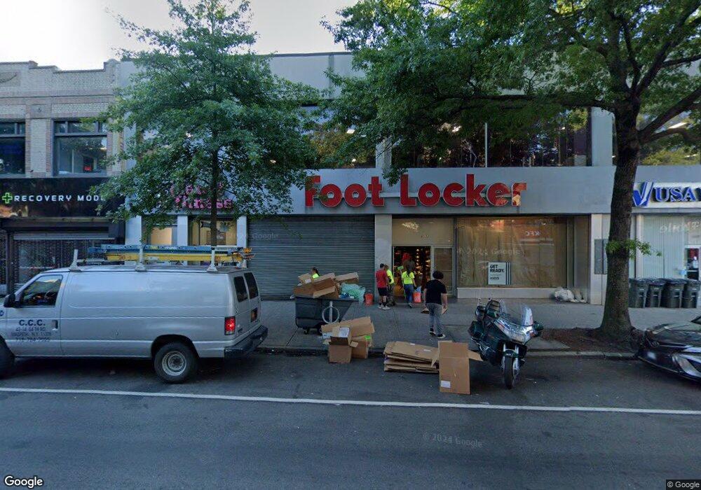 3033 Steinway St, Long Island City, NY 11103 - photo 1