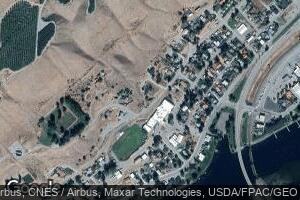 352 Ives St, Pateros, WA 98846