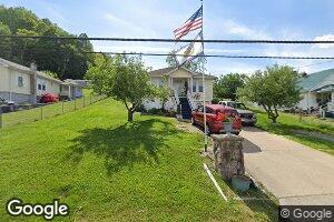 151 Maple Ln, Mount Hope, WV 25880