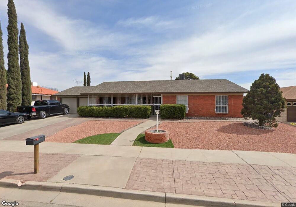 10809 Vista Lomas Dr, El Paso, TX 79935 - photo 1